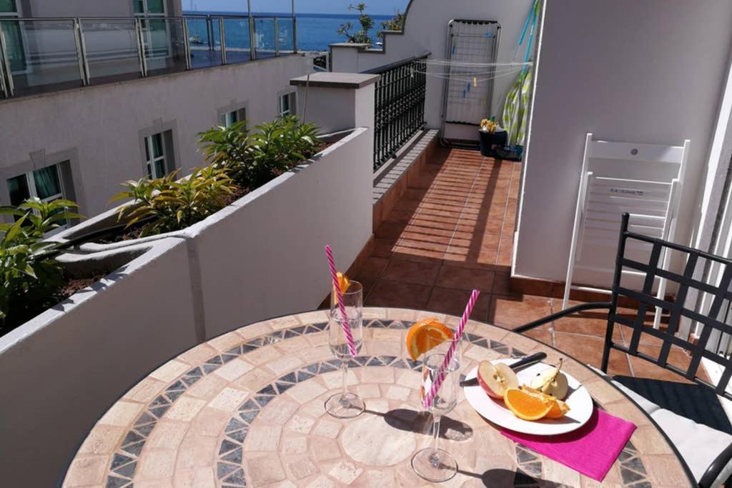Schoene Wohnung Direkt Am Meer Mit Meerblick, Wlan Puerto De Mogan Buitenkant foto