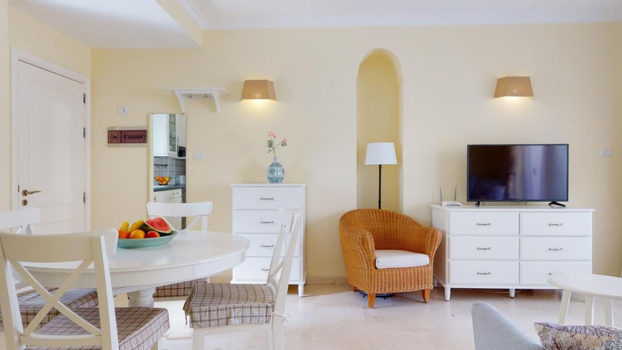 Schoene Wohnung Direkt Am Meer Mit Meerblick, Wlan Puerto De Mogan Buitenkant foto